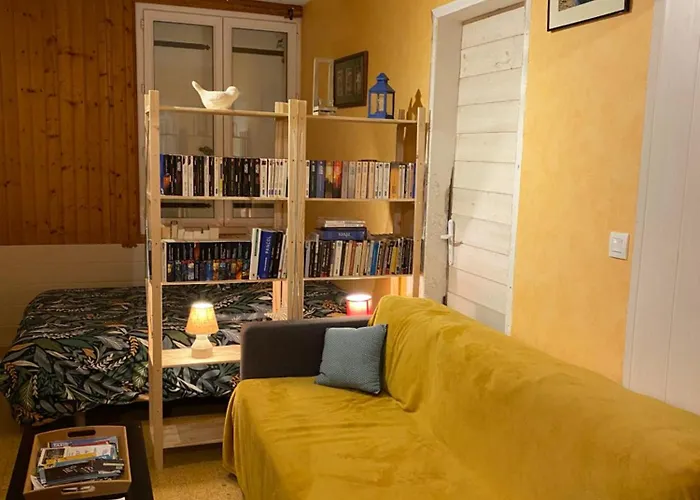 Holiday home Maisonnette Aigrefeuille-d'Aunis